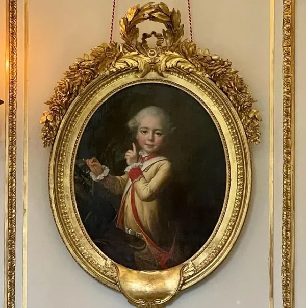 Frame in oval shape from The Unfurling