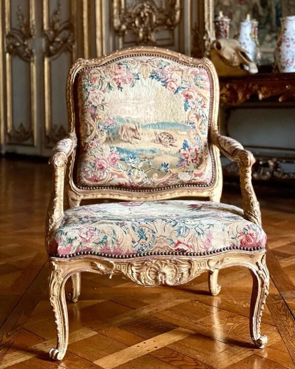 Chair inspired by Louis XV fauteuil