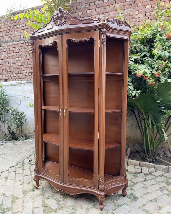 Armoire inspired by French classic silhouette - Image 3