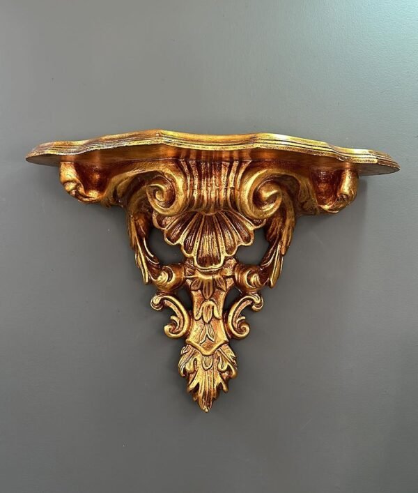 Wall Bracket with Motifs